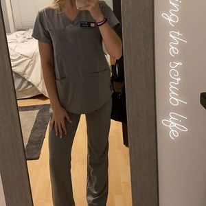 Light Grey Ave Scrubs
